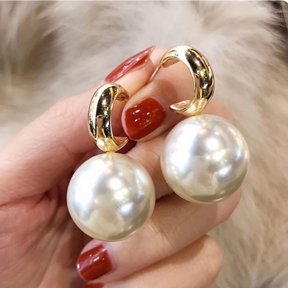 Pearl Dangle Earrings for Women Fashion Jewelry - Picture 3 of 3